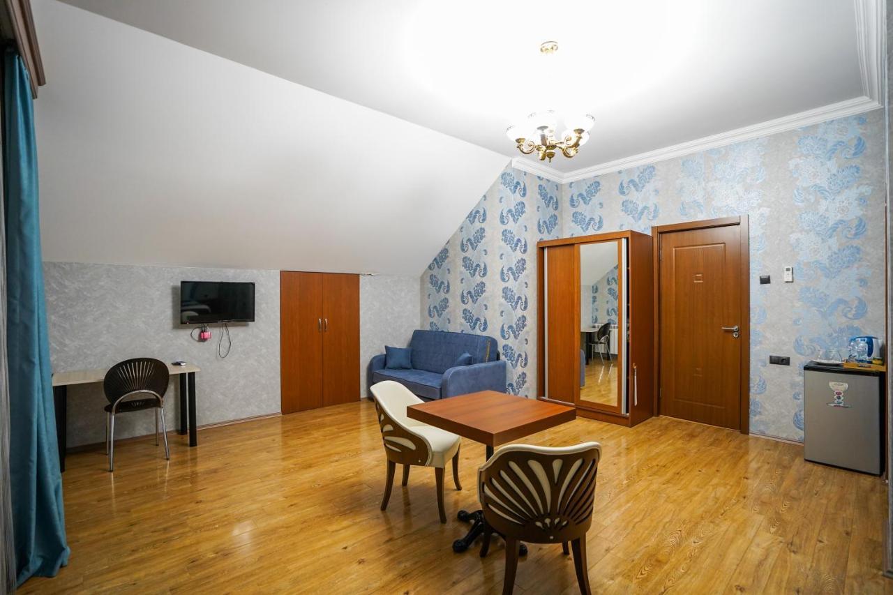 Natali Hotel Borjomi Ngoại thất bức ảnh