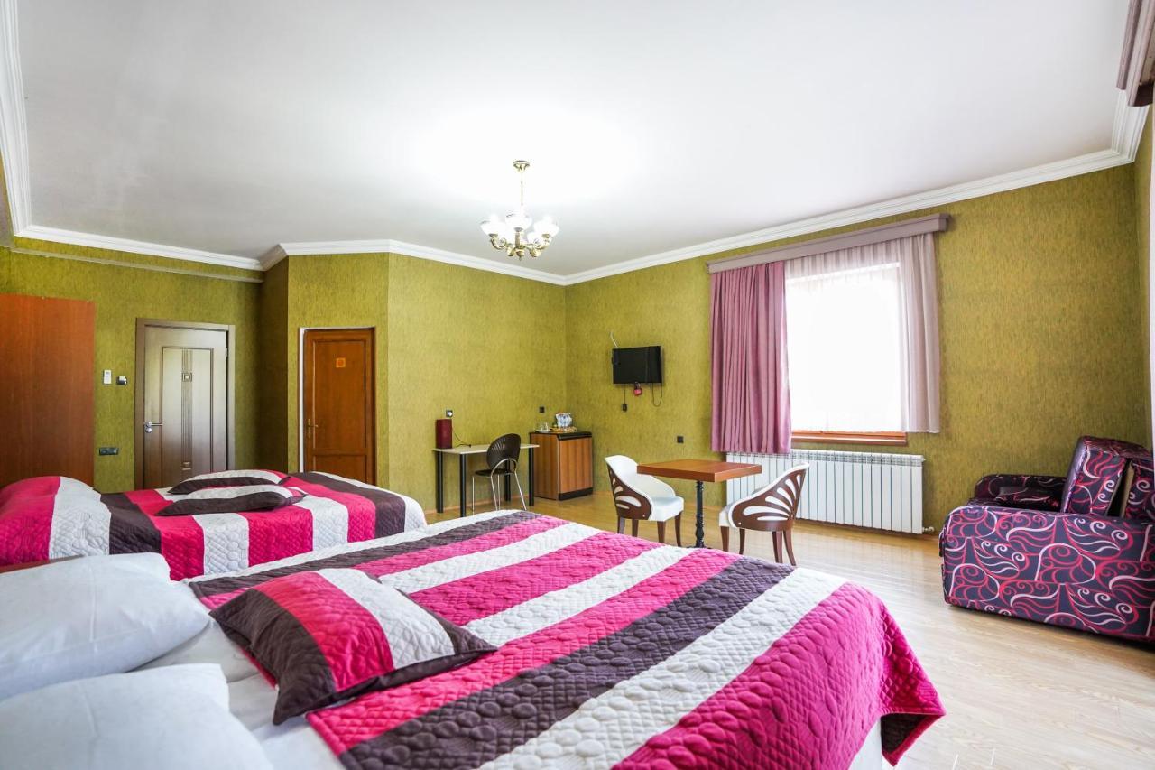 Natali Hotel Borjomi Ngoại thất bức ảnh