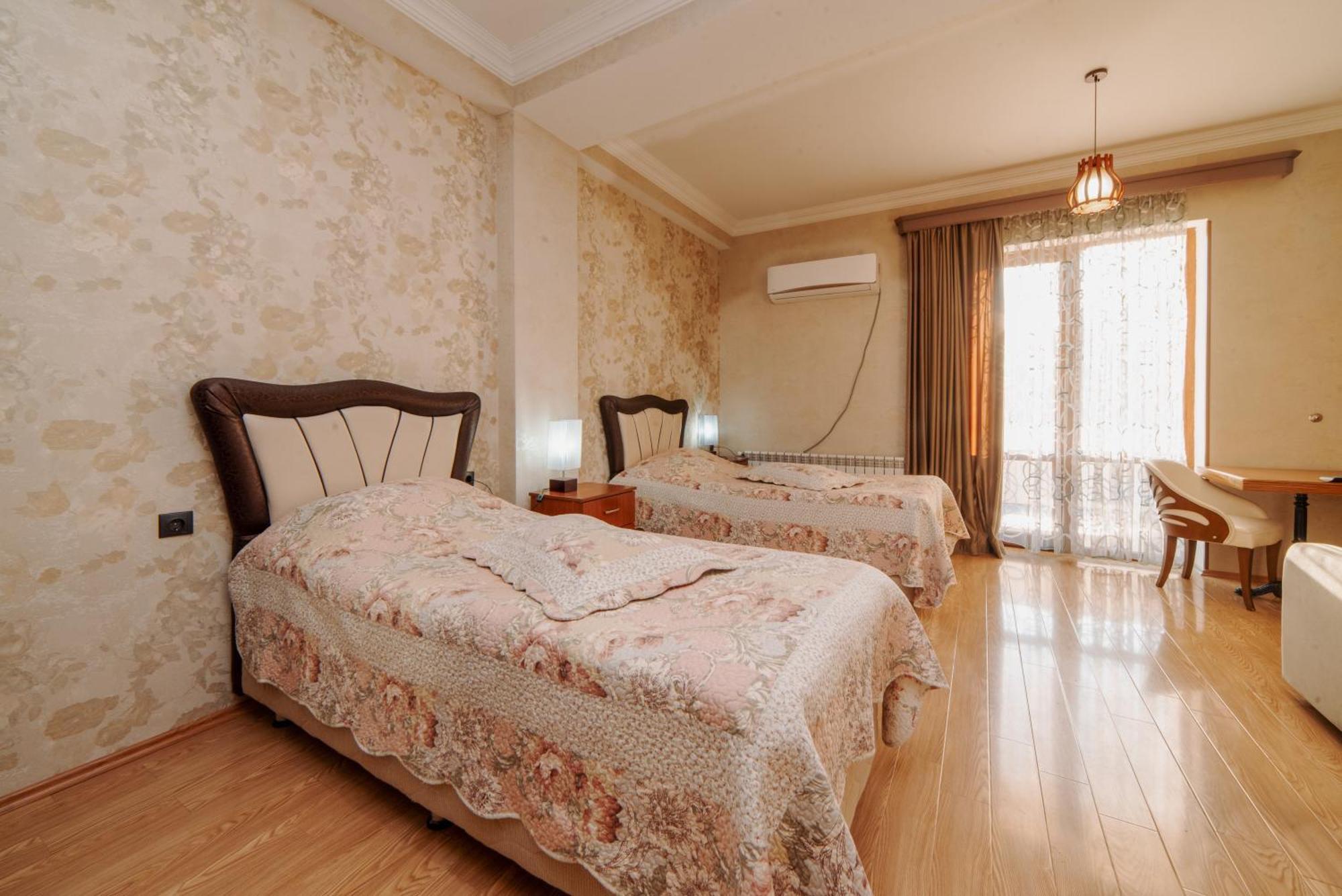 Natali Hotel Borjomi Ngoại thất bức ảnh